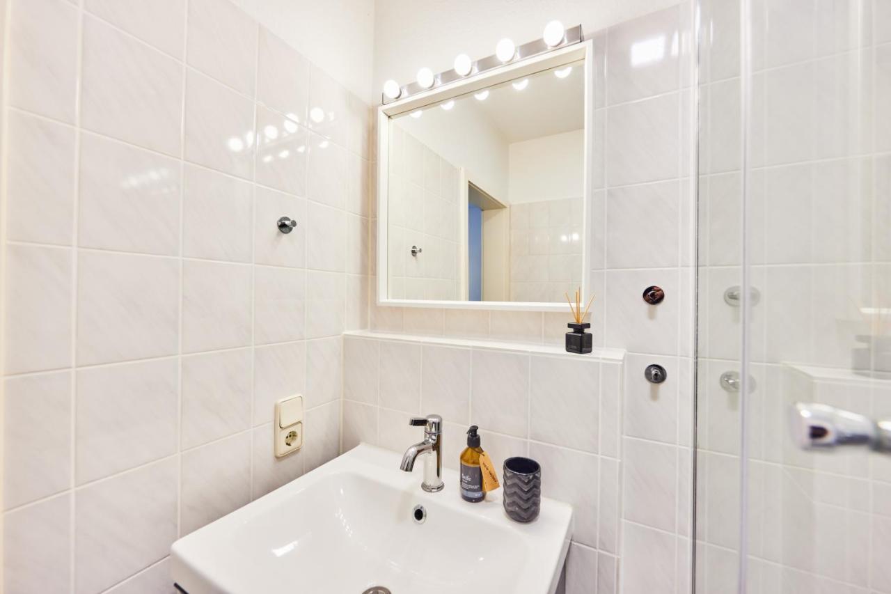Kvartier2 In Top-Lage, 5 Min Zur Bali-Therme Und Gop, Hdz, Arbeitsplatz, Boxspringbett バート・エーンハウゼン エクステリア 写真